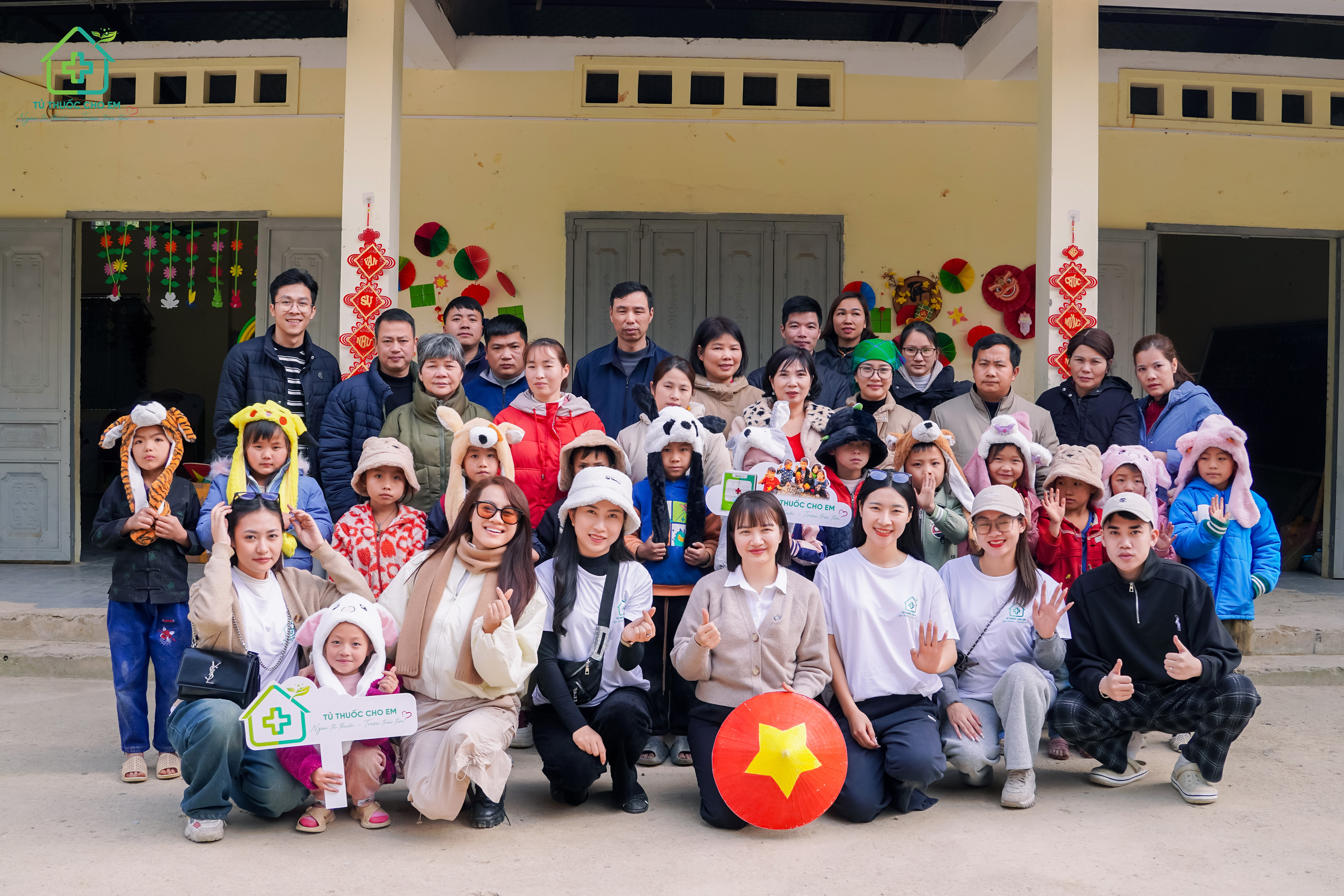 "Tủ Thuốc Cho Em" Mang Tết Tròn Đến Yên Minh – Nơi Yêu Thương Chắp Cánh Ước Mơ